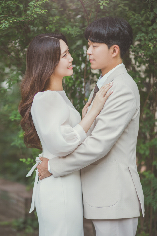 삼성 안주형 품절남 대열 합류 "앞으로 더 행복하게 해줄게"