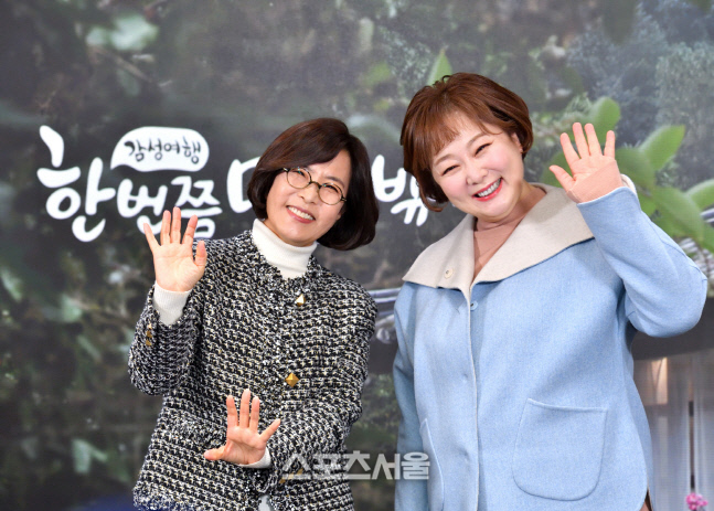 '한 번쯤 멈출 수밖에', 이선희·이금희의 눈·귀·마음호강 여행기[종합]