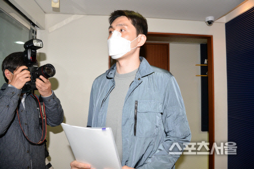 '후배 폭행' 전 농구선수 기승호, 1심서 징역 6개월