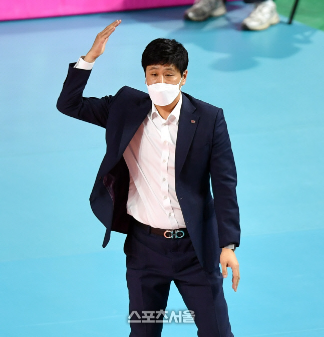 '몸이 안풀렸나? 아직' 김종민 감독[포토]