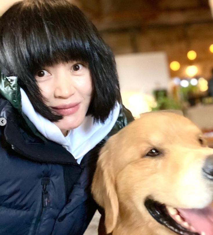 '이 모임 연회비가?' 배우 문정희 생일맞아 제주서 뭉친 김혜수, 이정은.. 부러운 우정 [★SNS]