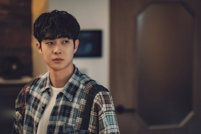 최우식, 新로코킹이 그려낸 설렘 포텐 터졌다(ft.그해 우리는)