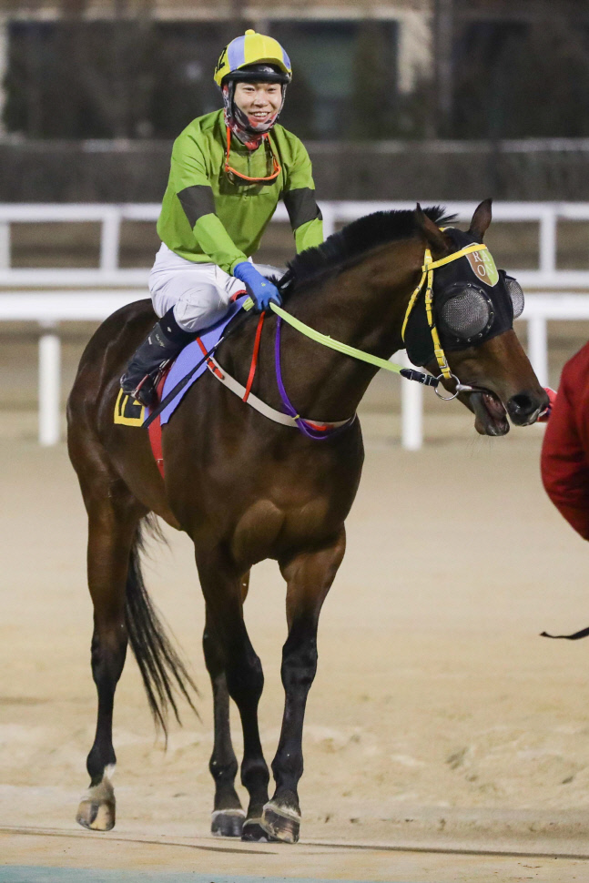기획4 새해 첫 라온더파이터와 이혁기수
