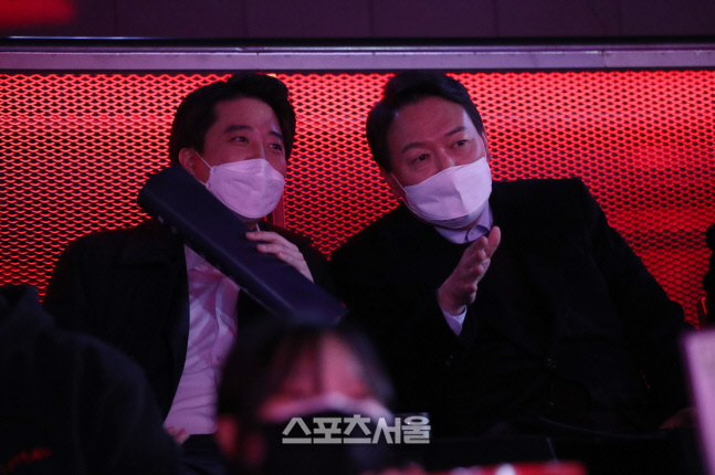 2030 표심 잡기…윤석열·이준석, LCK 스프링 개막전 직관[SS현장]