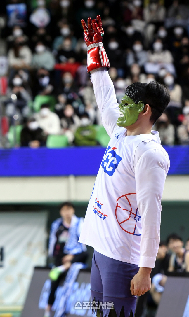 [포토] 하윤기 \'내가 헐크맨이다\'