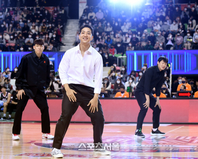 [포토] 허훈, 여심 저격하는 댄스