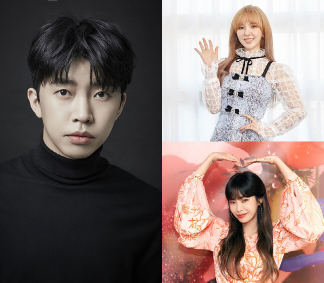 콘서트 무대 위로 쏟아지는 강렬한 조명과 연기 효과