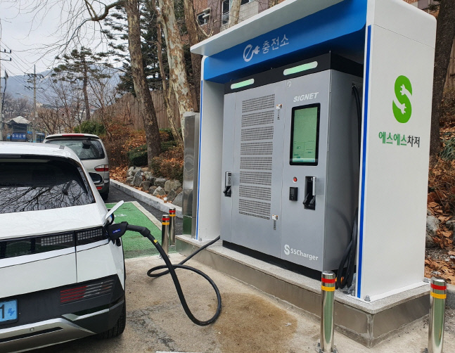 아파트 전기차 충전기 설치 의무 상향 28일부터 시행