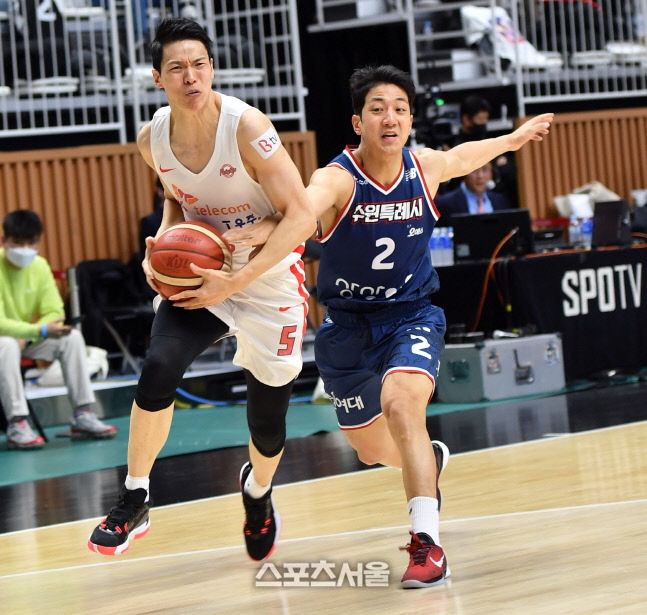 \'레이업찬슨데\' 김선형[포토]