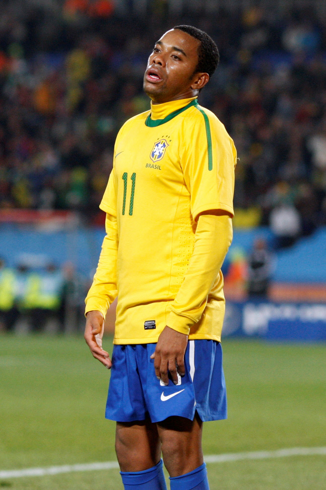 호비뉴, 9년 전 집단 성폭행 혐의 못벗었다...로마 대법원 징역 9년 확정