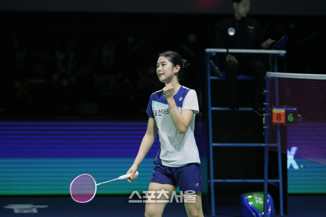 포천시청 첫승 감격... 시흥시청 3-0 완파 [DB그룹 배드민턴 코리아리그]