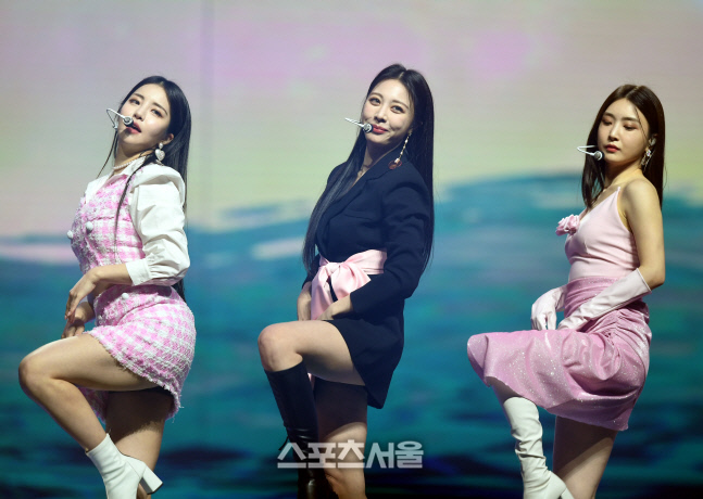 [포토] 브레이브걸스 유정-은지-유나, 요염한 '치맛바람'