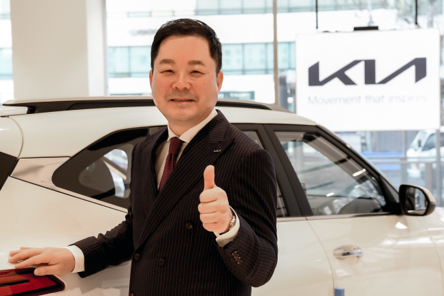 기아 2021 판매 우수자 TOP 10 공개, 박광주 이사 판매왕 선정