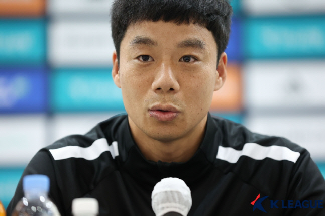 응원콜, 우승, 80골-80도움…은퇴 예고한 염기훈이 꿈꾸는 '피날레'