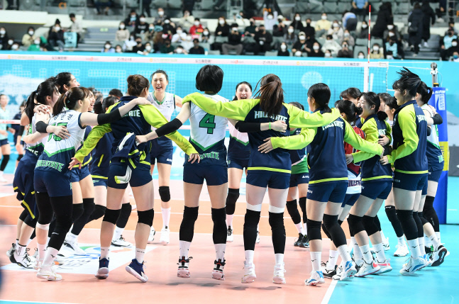 적수가 없다…현대건설, GS칼텍스 잡고 14연승 최다연승 타이