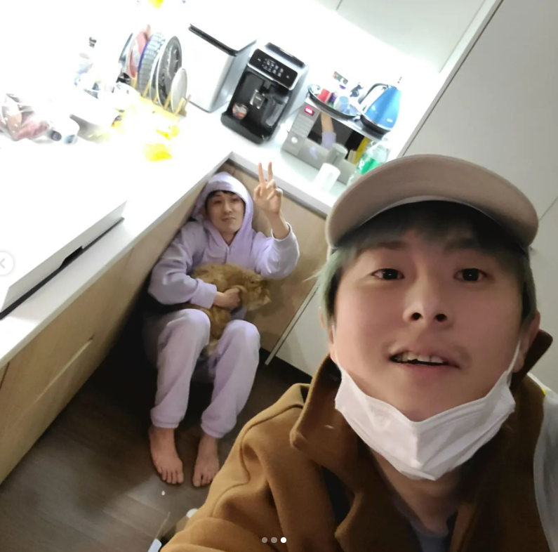 기안84도 두손 든 '도인' 코드쿤스트 "양주 사갔는데 라면땅 세 봉지" [★SNS] 