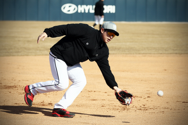 KT 황재균 “한발이라도 더 뛰려고, 체중 7㎏ 줄였다”[SS현장]