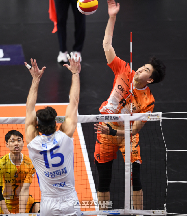 [포토]OK금융그룹 차지환, 과감한 공격