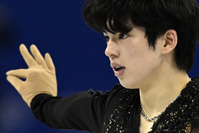 차준환의 위로 "한국 쇼트트랙은 세계최고 실력"[2022 베이징]