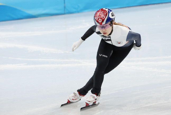 최민정,이유빈 준준결승 진출...김아랑은 예선 탈락[2020 베이징]