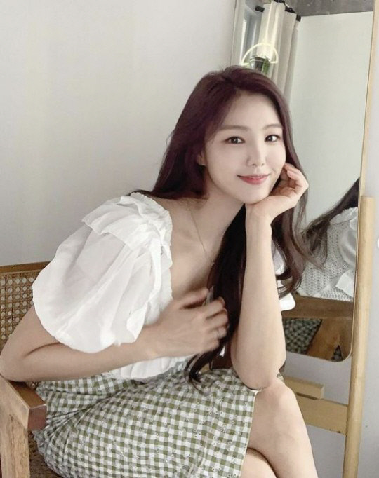 제니,걸그룹 출신 불륜녀 루머에 "말도 안되는 억측,강경대응할 것"[전문]