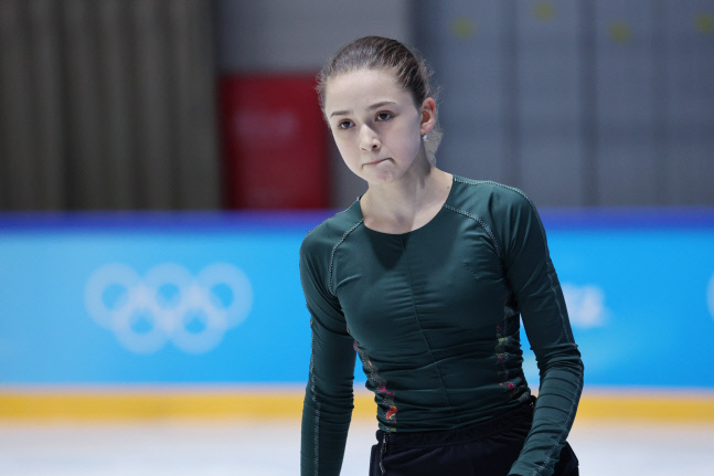 벼랑 끝에 몰린 '피겨 간판'  발리예바의 '도핑 파문', 그 결말은?