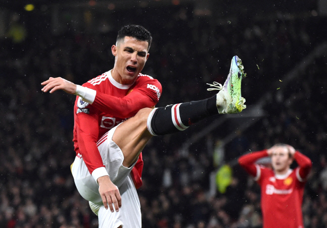 SOCCER-ENGLAND-MUN-BRH/REPORT