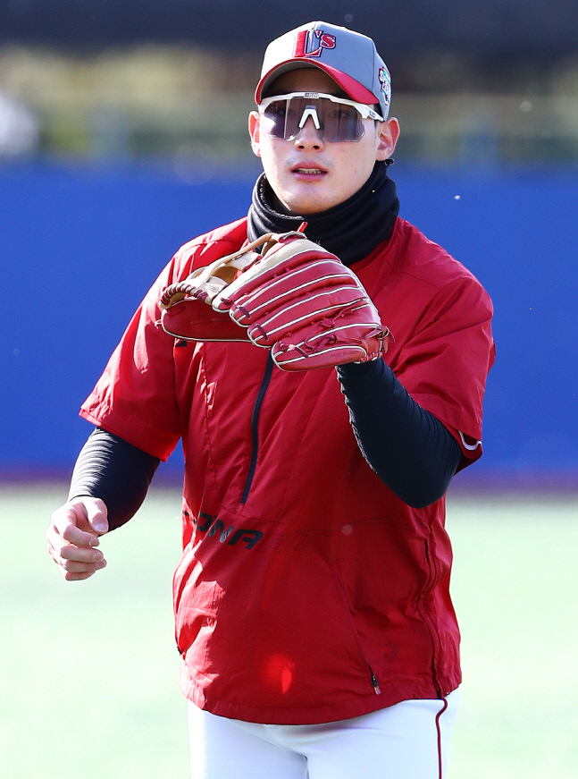 전지훈련-최지훈220205-1361