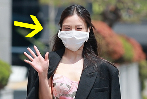 오미크론 확산세에 '마스크 없이 일하는' 연예계 비상