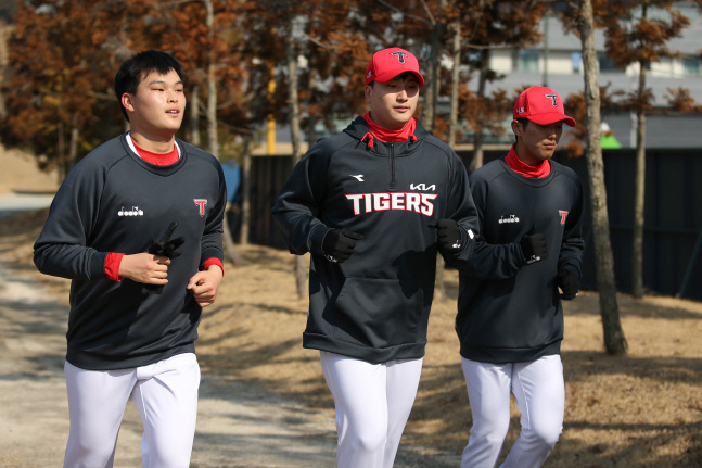 20220211123424257121