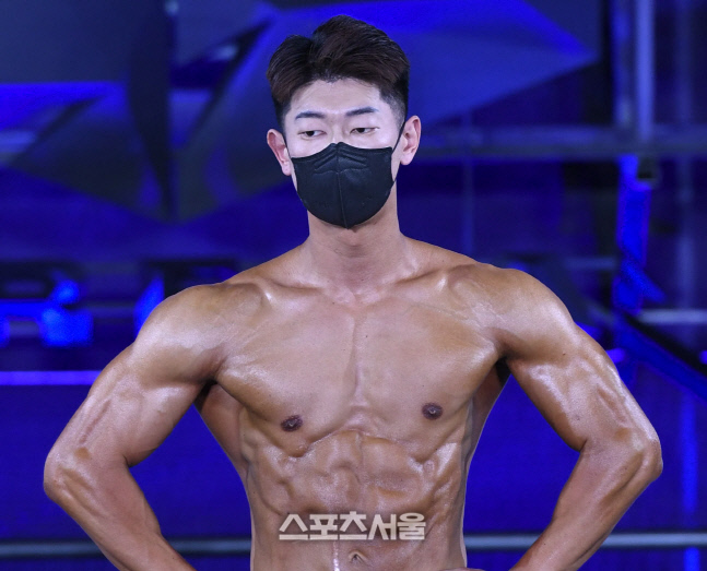 NPC 피지크 박찬경, 얼굴도 잘생겼죠~~ [포토]