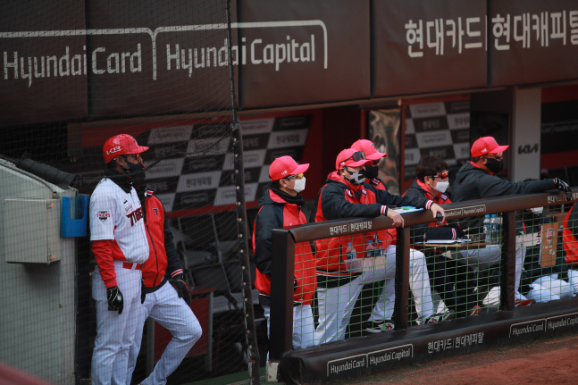 "만족스럽다" KIA 김종국-한화 수베로 감독 첫 실전 이구동성[SS 캠프in]