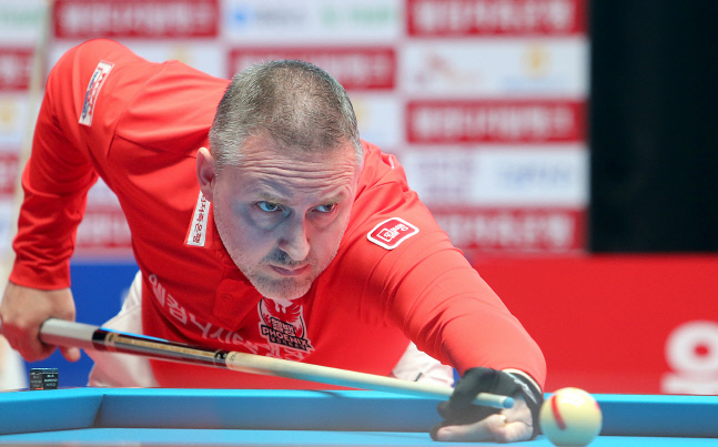 웰컴저축은행_프레드릭 쿠드롱