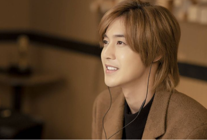 '꽃남' 김현중, 오랜 여자친구와 결혼설 "코로나로 예식은 생략" 