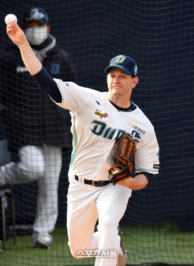 [포토]역투하는 NC 루친스키