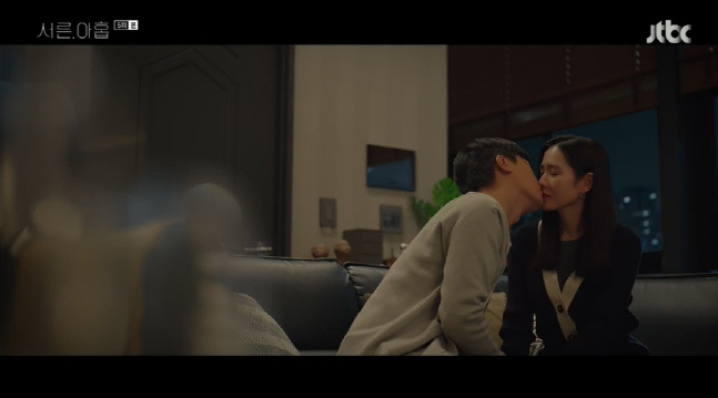 '서른, 아홉' 손예진·연우진, 입맞춤...시한부 전미도 "나 무섭다" 속내 고백