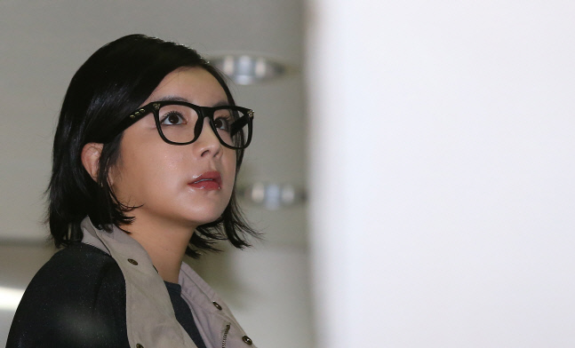 에이미, 1심서 징역 3년…마약문제로만 3번째 구속