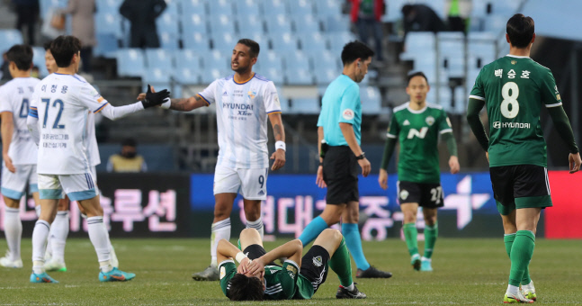 '첫 유효슛→득점포' 레오나르도, 中 실패+다혈질 오명 딛고 울산서 반전꿈