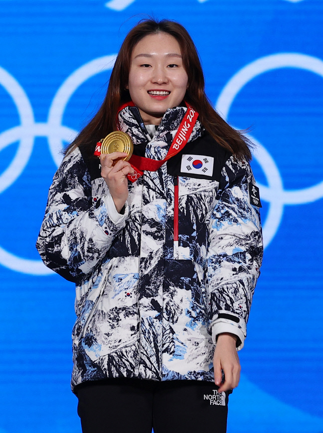[올림픽] 최민정의 금메달 미소