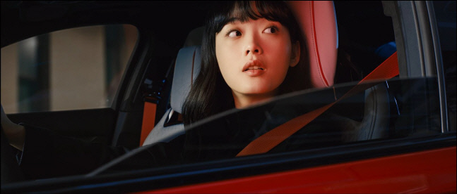 CT5-V 블랙윙_이유미_광고 캡쳐