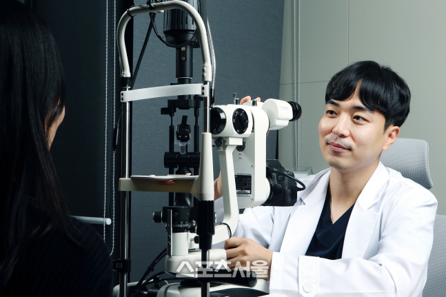 ‘희망브리지 아너스클럽’ 글로벌서울안과 최화수 원장, 울진·삼척 산불 이재민 위해 1억원 기부해