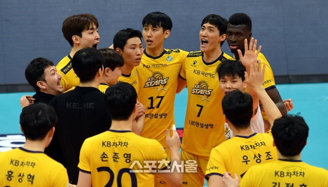 현대캐피탈 3-0 셧아웃 KB[포토]