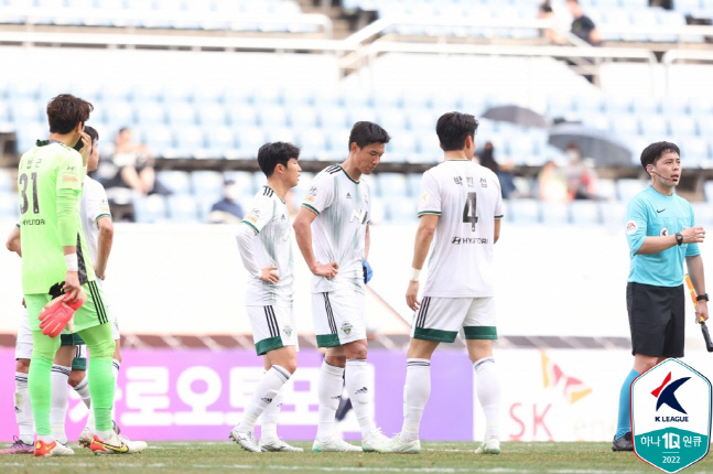 총체적 난국 3연패 전북, 무엇이 문제인가[SS포커스]