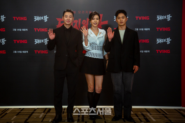 [포토] 김동욱-채정안-김성규 '화면 가득 눈부신 비주얼'