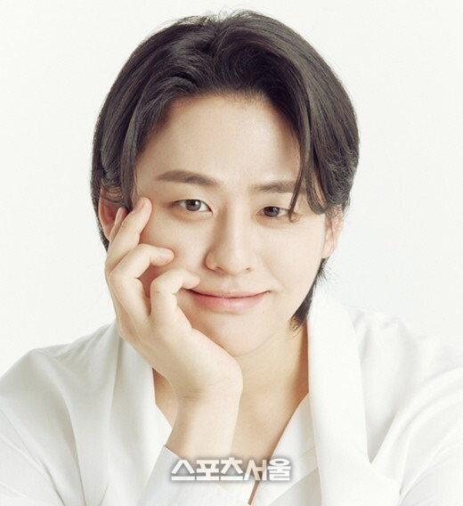 '팬기만 논란' 이솔로몬, 알맹이 쏙 뺀 사과? 의문만 가중[SS이슈]