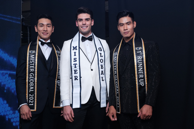 태국을 강타한 성형외과 전문의 신동우, 그 어렵다는 미스터 글로벌에서 3위를~~[포토]