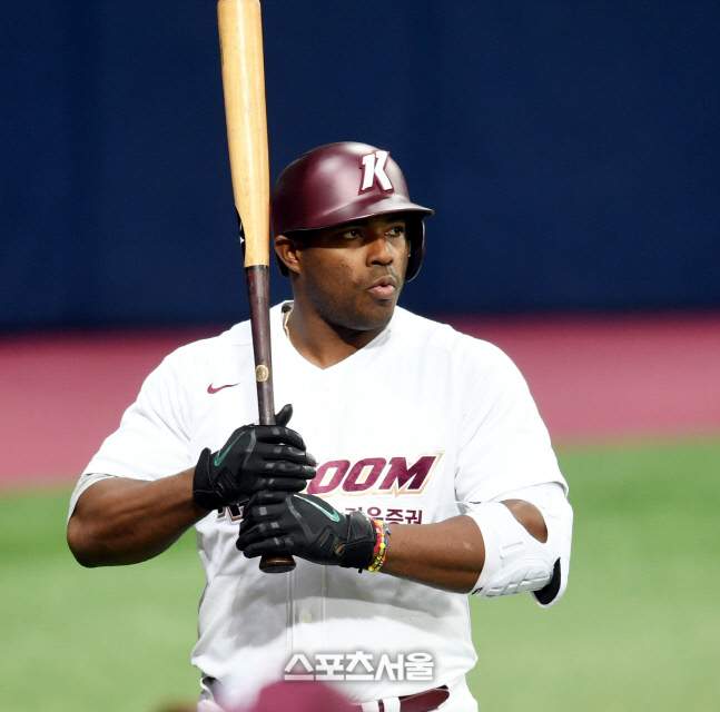 [포토] 푸이그 \'아직 감이 안잡혔어\'