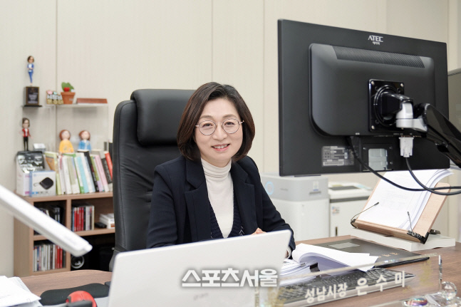 은수미 "6.1 지방선거 불출마 선언"... 무죄 결백 밝힐 것