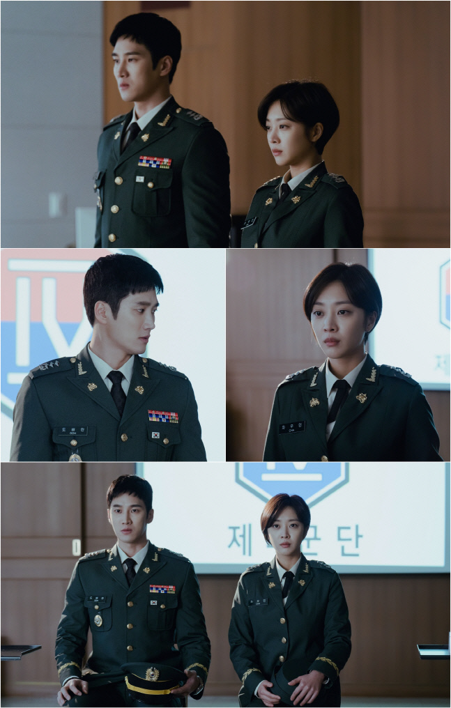 tvN군검사도베르만_55_위기맞은안보현조보아정복투샷