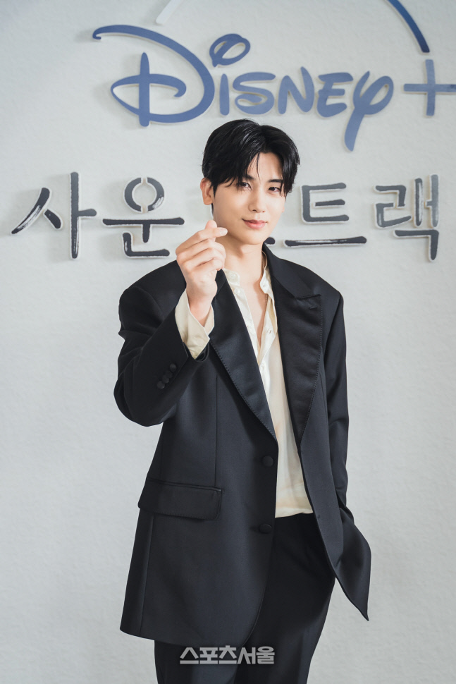 [포토] 박형식 '심쿵 하트'